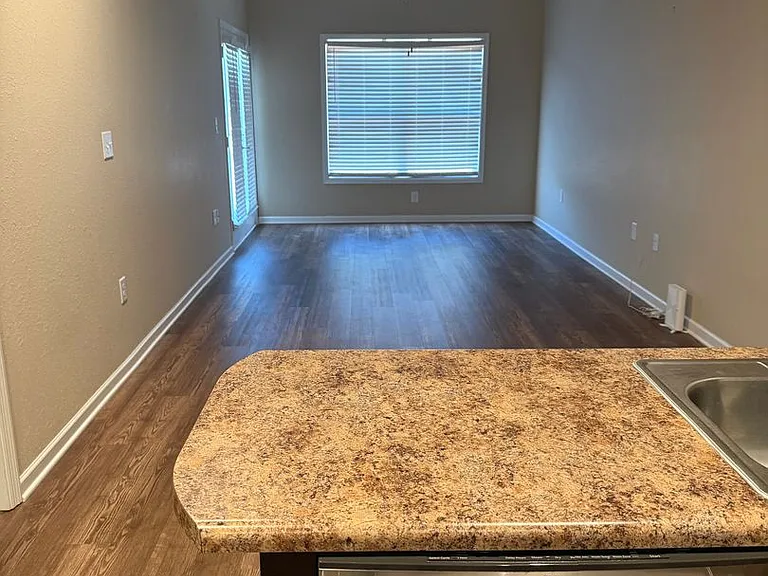 2316 Speedway Blvd — Photo 22