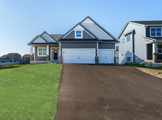 2850 Trinity Dr, Shakopee, MN 55379