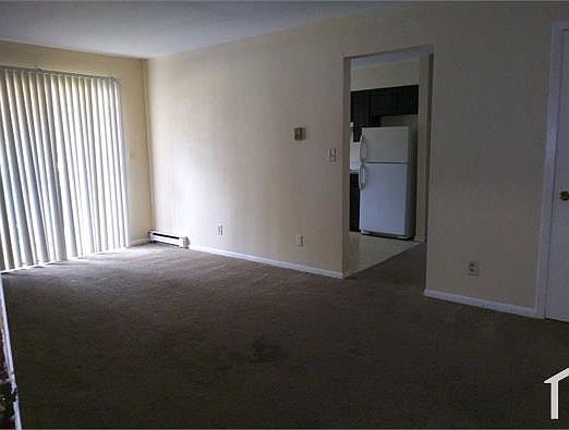 2nd image of 4973 Hampshire Close APT 7