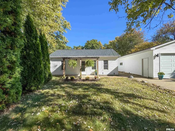 304 Baylor St, East Peoria, IL 61611