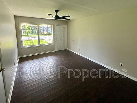 3rd image of 2017 Fairfield Dr
