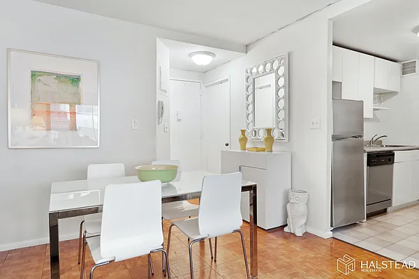 Rented by Halstead Real Estate | media 22