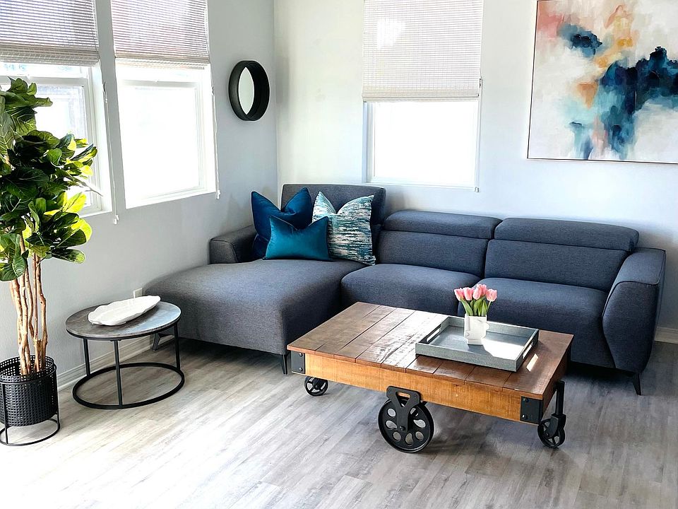 1st image of 517 Sandpiper Way