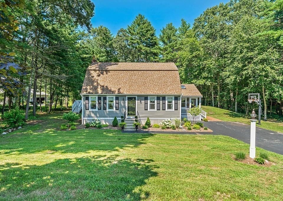 1st image of 42 Helen Dr