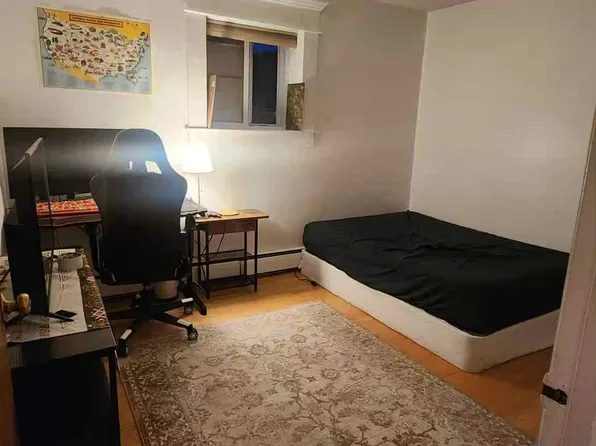 30 Westgate Rd APT 5, Chestnut Hill, MA 02467