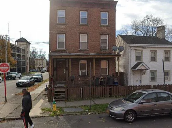 19 Carter St #2, Newburgh, NY 12550