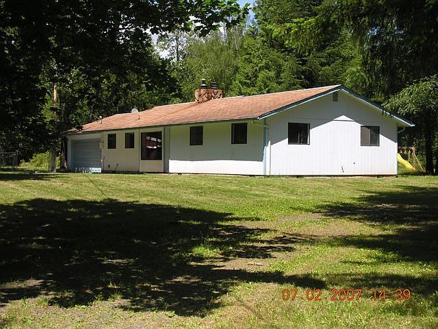 Charming Country Home Ready for some TLC!