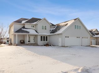 285 44th Ave S, Moorhead, MN 56560