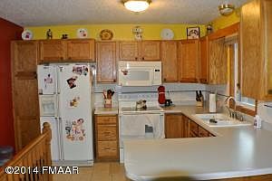 5th image of 520 2nd Ave E