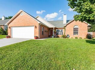1418 Bens View Ct, Maryville, TN 37803