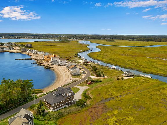 12 Circle Beach Road