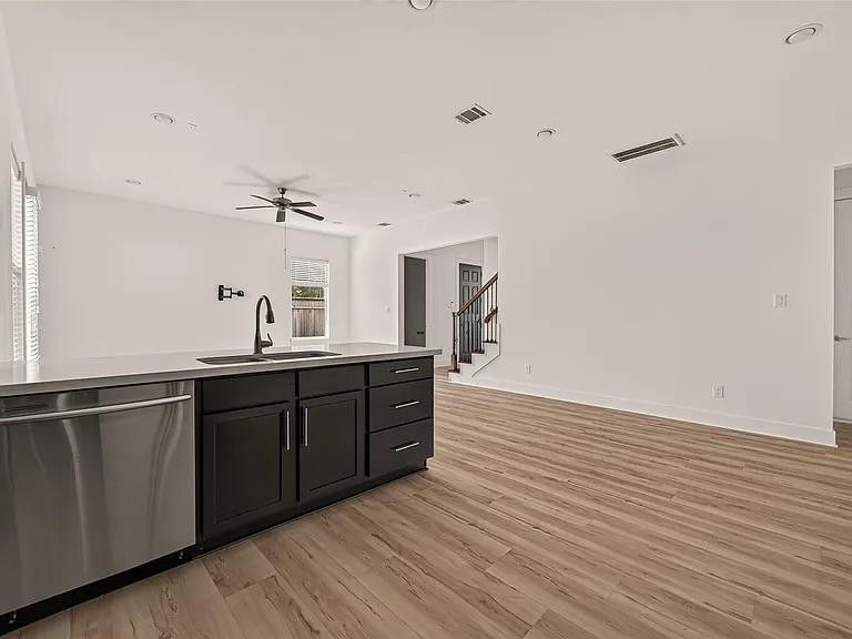 8821 Hollister Pine Ct — Photo 17
