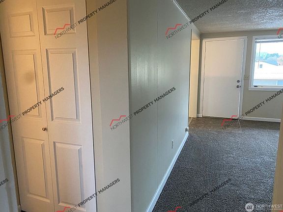 2nd image of 103 Engle Dr Unit 3