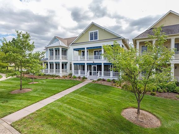 3rd image of 33119 Serenity Cir