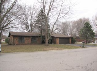 316 Mary Jo Dr, Swansea, IL