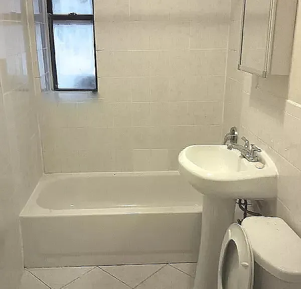 503 W 176th St #B2 — Photo 7