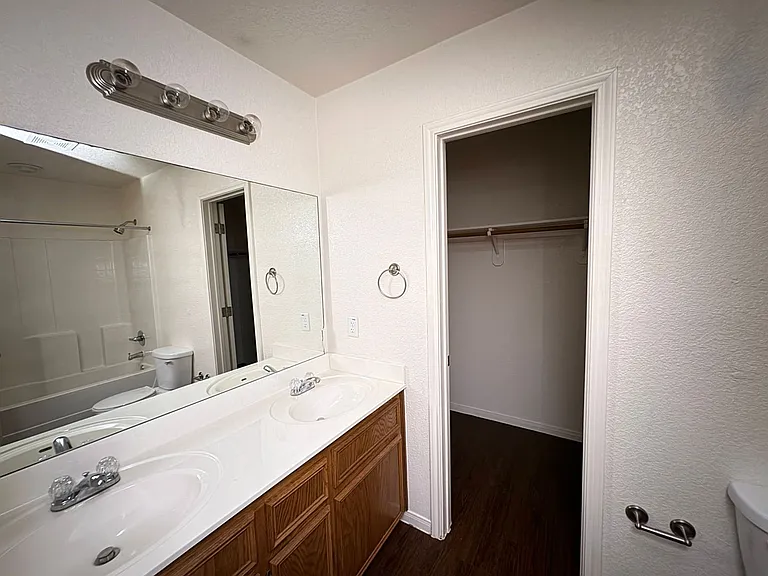 4707 Waterproof Dr — Photo 20