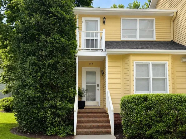 1800 Eastwood Road Apt 253, Wilmington, NC 28403