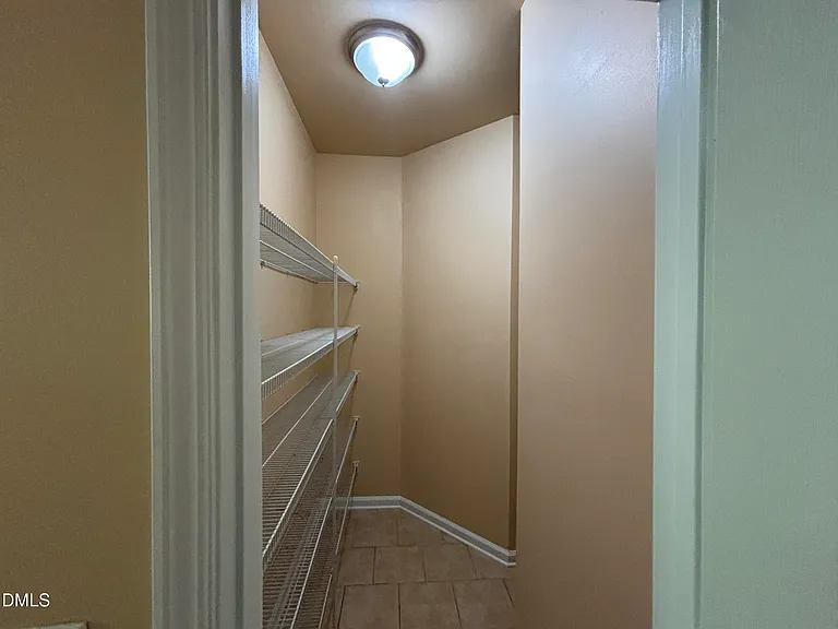 302 Lime Creek Ct — Photo 14