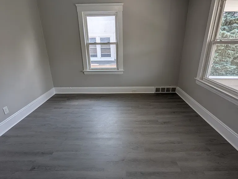 10809 Reno Ave #UP — Photo 10