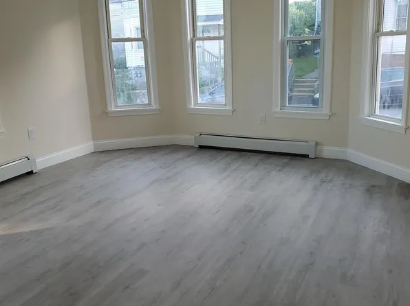 45 Bellevue Ave #1, Haverhill, MA 01832