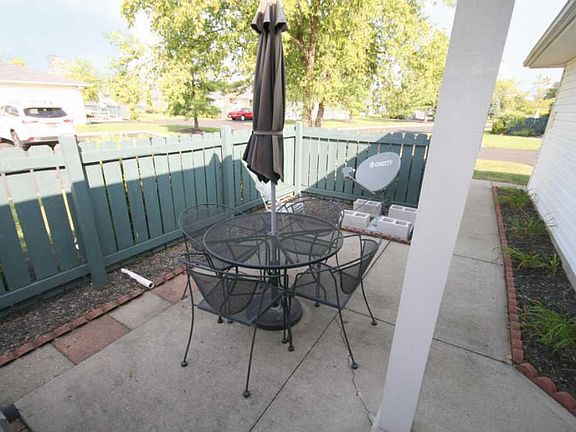 5th image of 2468 Crystal Springs Dr