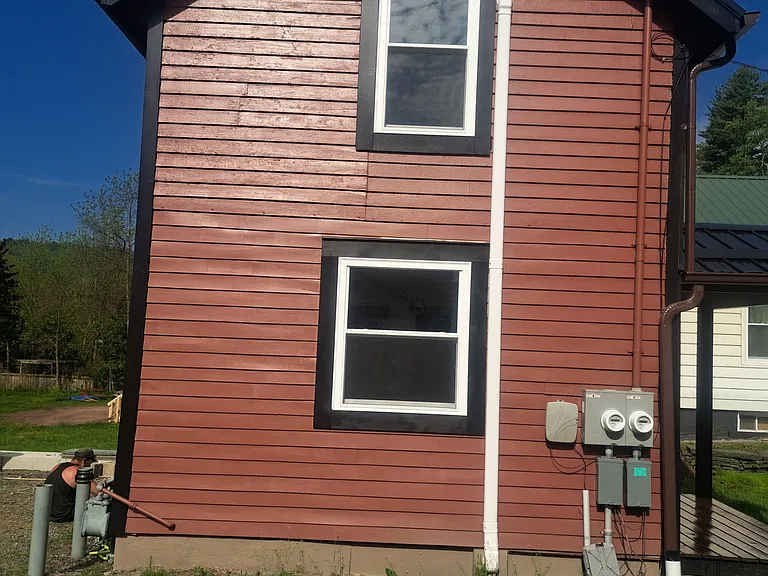 468 E Front St — Photo 13