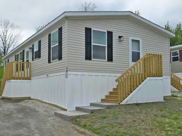 613 Polk St #58, De Soto, IA 50069