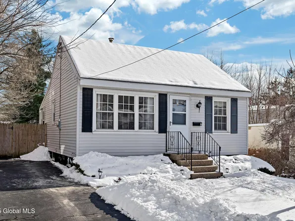 2 Warmington Street, Albany, NY 12205