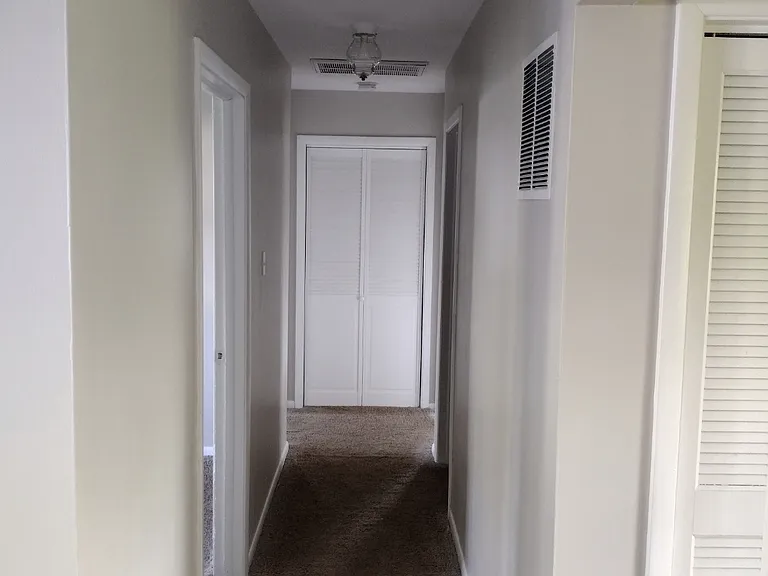 1321 Lafayette Ct — Photo 3