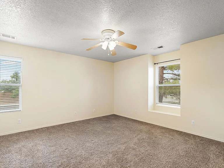 270 Littler Dr SE — Photo 20