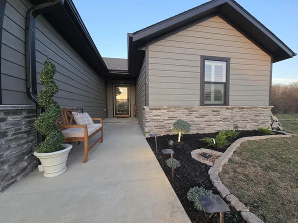 263 E Garnet Drive, Republic, MO 65738