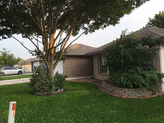 2nd image of 2042 Bentwood Dr