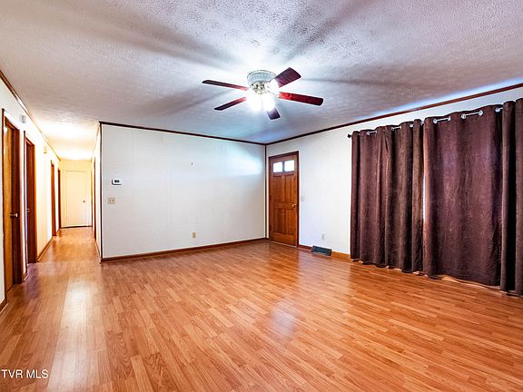 4th image of 156 Pyne Hills Dr