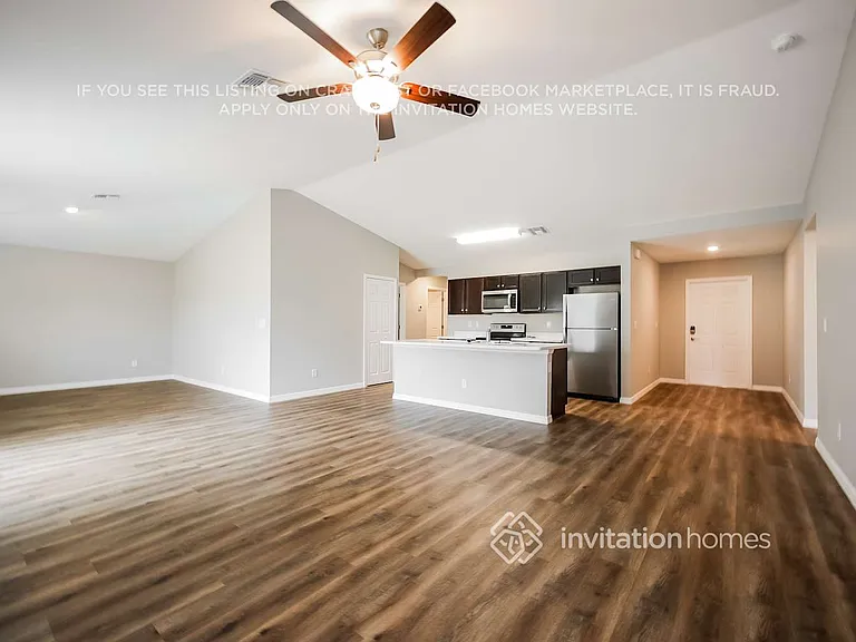 402 Kostner St — Photo 6