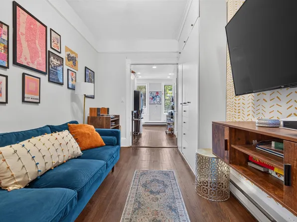 417 Adams St APT 3L, Hoboken, NJ 07030