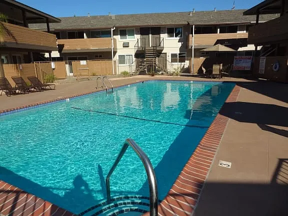 Los Altos Court — Photo 26