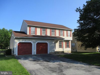 208 Yosemite Dr, Bear, DE, 19701