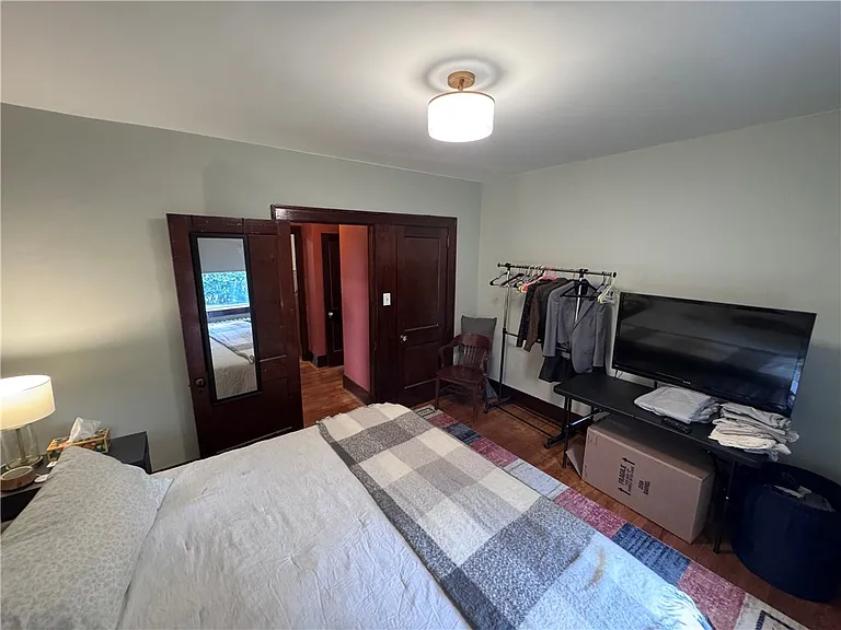 1524 Warren St — Photo 17