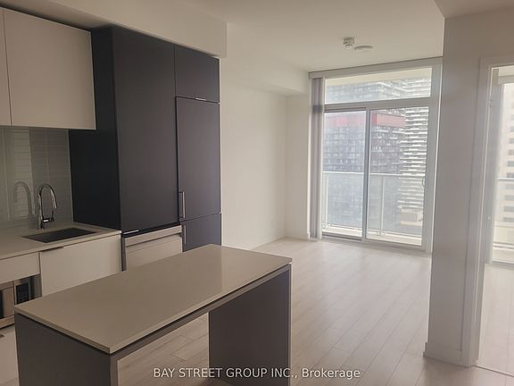 4th image of 33 Helendale Ave #2108