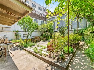 318 11th St APT 1R, Brooklyn, NY 11215