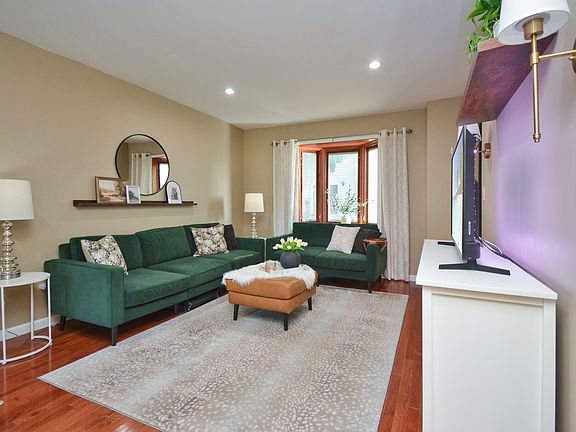 5th image of 1562 Hunt Dr APT B