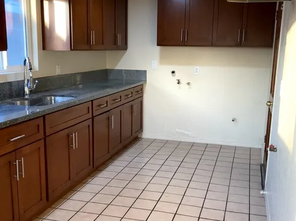 (undisclosed Address), Downey, CA 90240