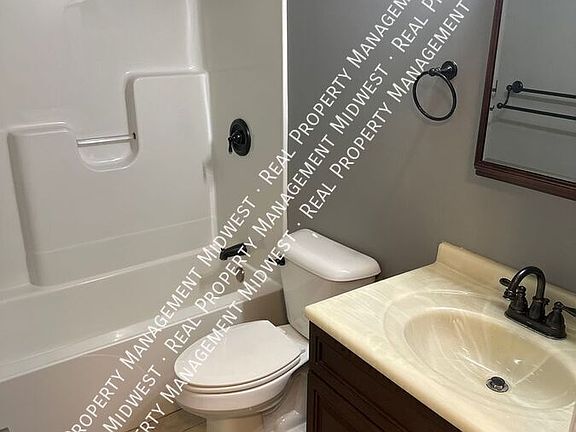 5th image of 19 Gilbert Ave APT 20