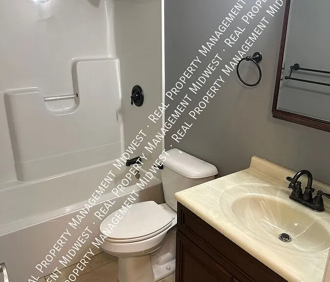 19 Gilbert Ave #20 — Photo 5