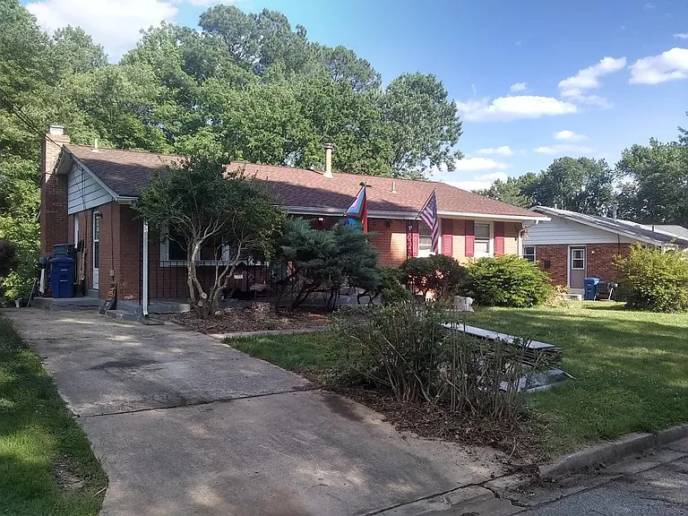 7605 Villanova Rd — Photo 3