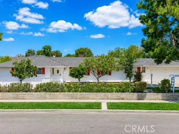 3215 W Stonybrook Dr, Anaheim, CA 92804