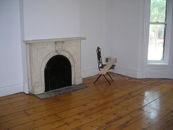 2nd image of 106 Woodlawn Ave #1