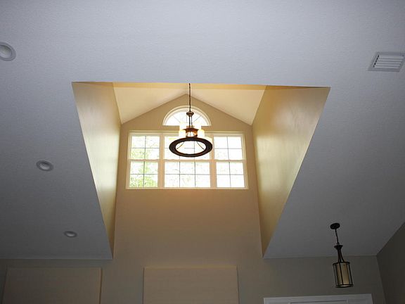 4th image of 1223 Harley Cir