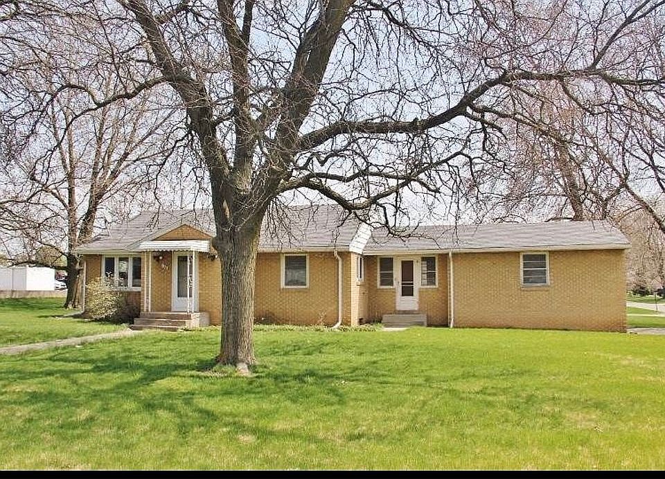Home facing St. Rd. 5